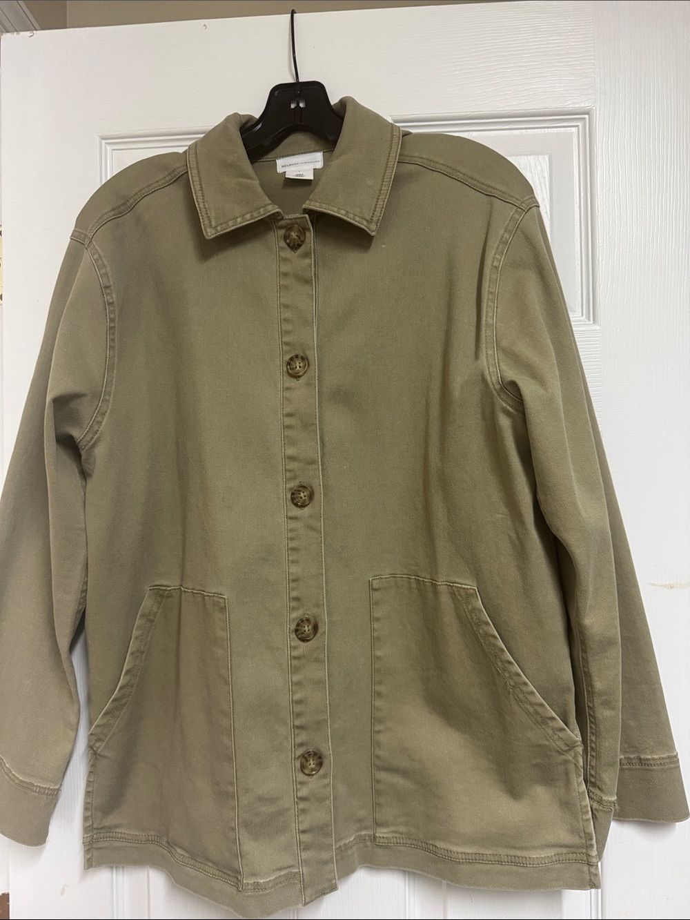 Women’s Utility Button-Front Jacket in Olive